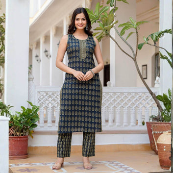 Buy Floral Printed Cotton Kurta with Pyjama & Dupatta