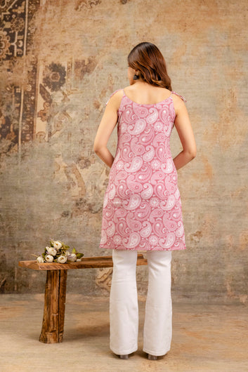 Pink & White Paisley Printed Pure Cotton Sleeveless Straight Kurti – Viral Crafts®(206)